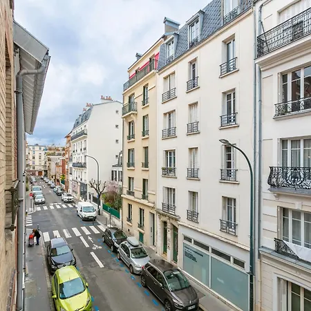 Warm Pineapple Apartment- Becon Les Bruyere Asnieres-sur-Seine