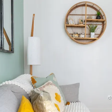 Apartment Warm Pineapple Apartment- Becon Les Bruyere Asnieres-sur-Seine